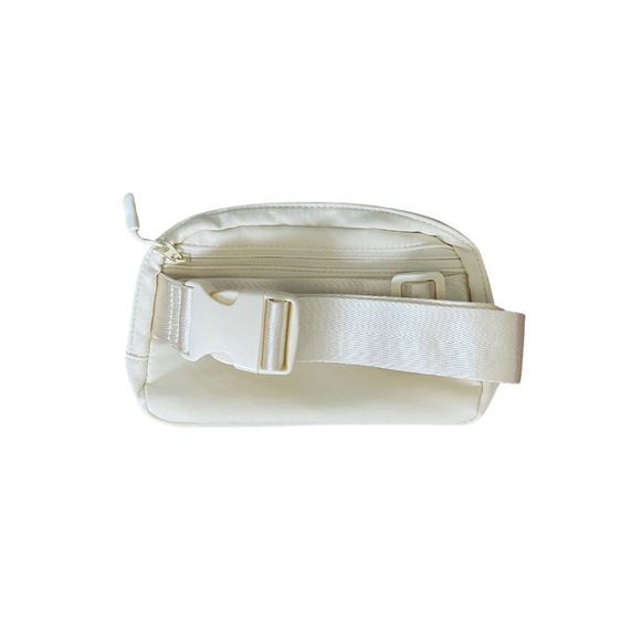 Mardi Gras Mambo Fanny Pack - Picture 3 of 7